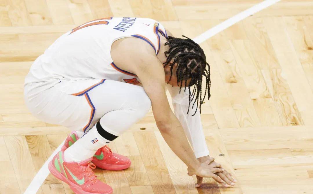 爱游戏体育关于西亚卡姆官方宣布爆冷新规，篮网引发争议！的信息