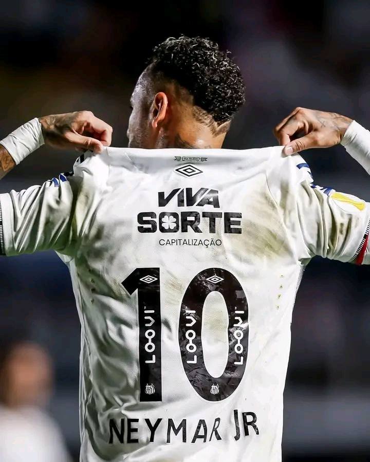 爱游戏体育内马尔重返赛场，出色防守首场状态出色，雄鹿观众沸腾！气势如虹延续的简单介绍